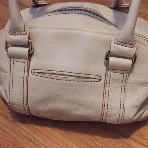 Calvin Klein cream purse - Picture 3 of 3